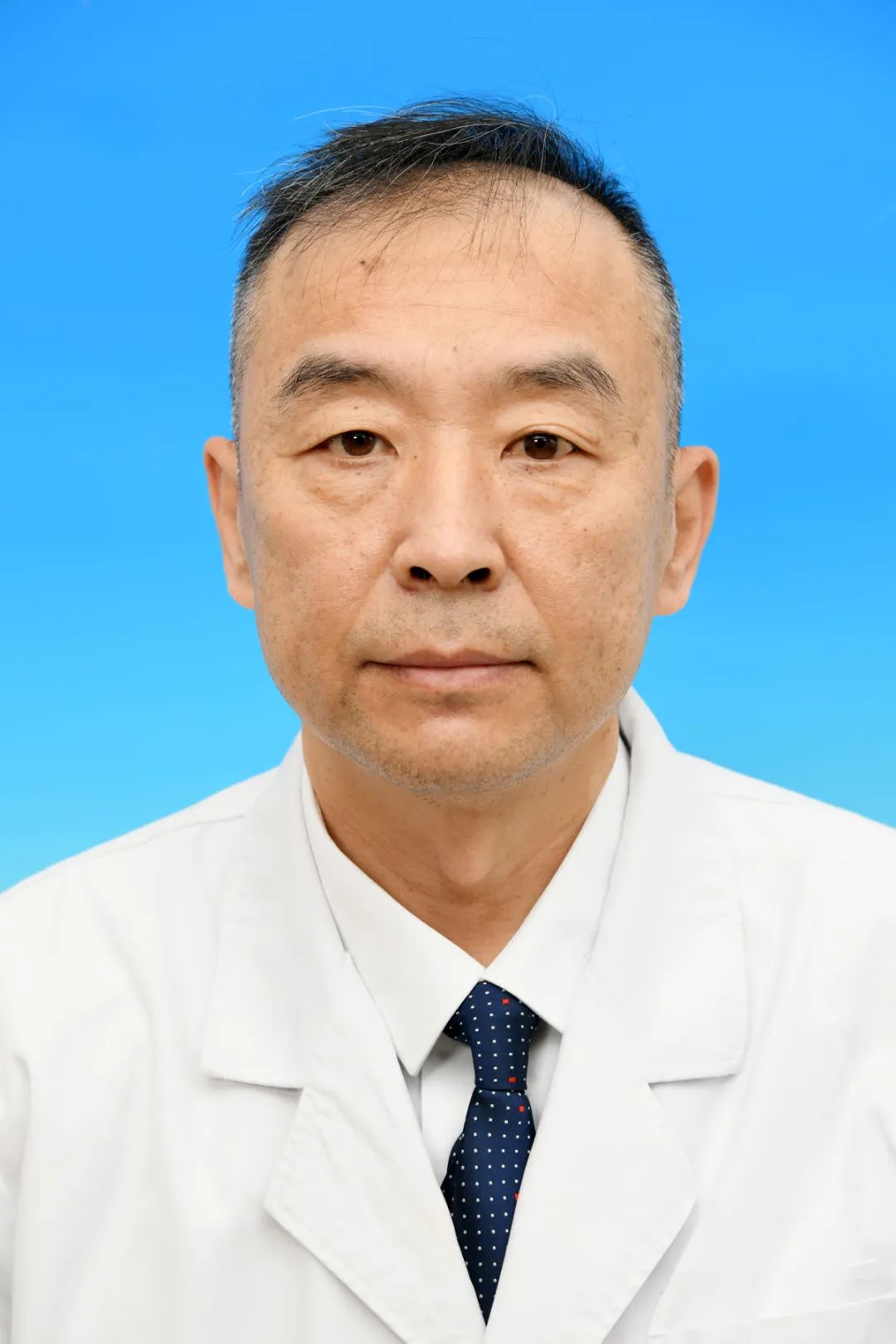 皮肤瘙痒一挠还起皮是怎么回事,治疗皮肤瘙痒的最快方法