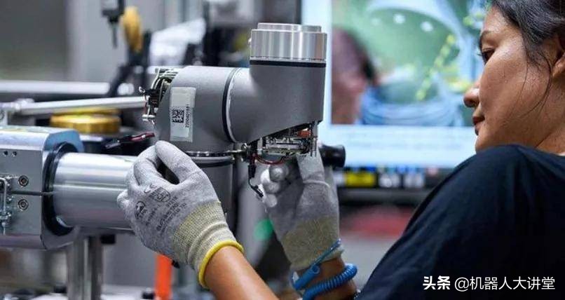 ur年营收,营收38.5亿美元