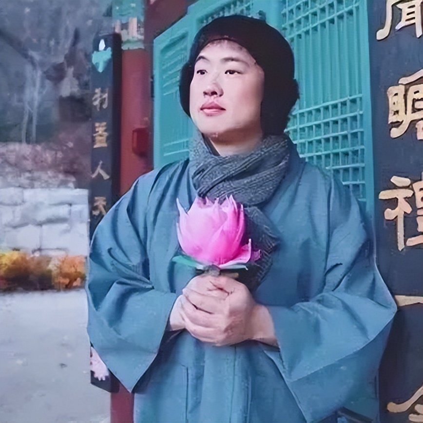 疯成这样！？00后开始流行下跪？这届年轻人的迷信谁懂