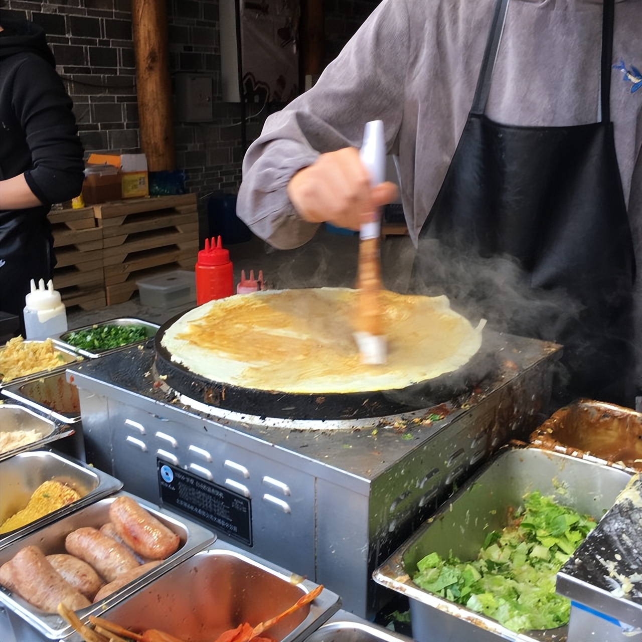 杂粮煎饼的面糊配方家常做法,简单杂粮煎饼面糊怎么做