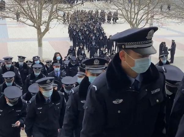 警察学院毕业震撼场面,辽宁警察学院新生报到