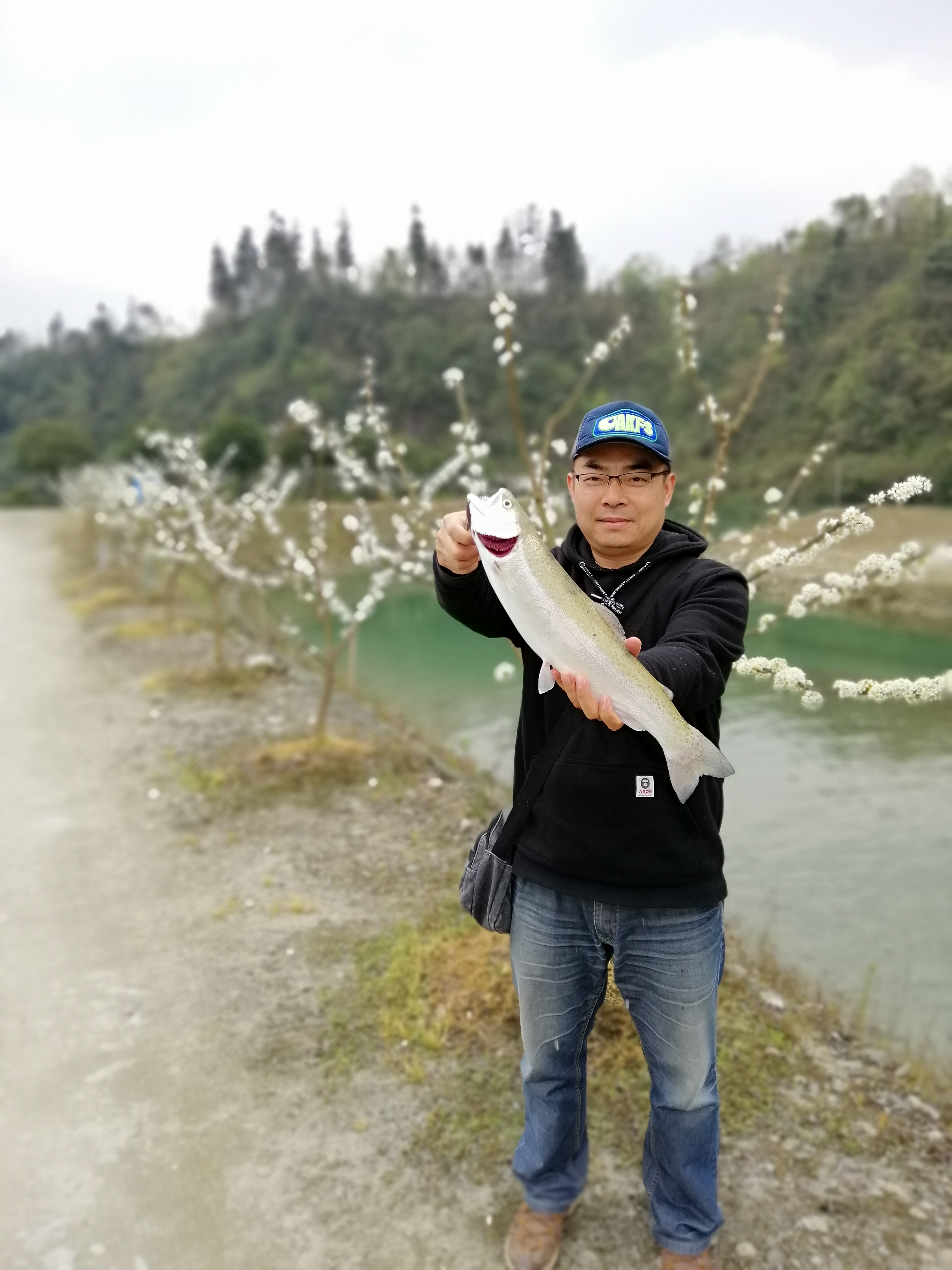 “种草”《大河恋》，解锁大虹鳟，也寻找着生命的意义