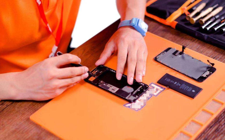 官方手机维修和私人手机维修区别,手机维修点好还是保修期维修好