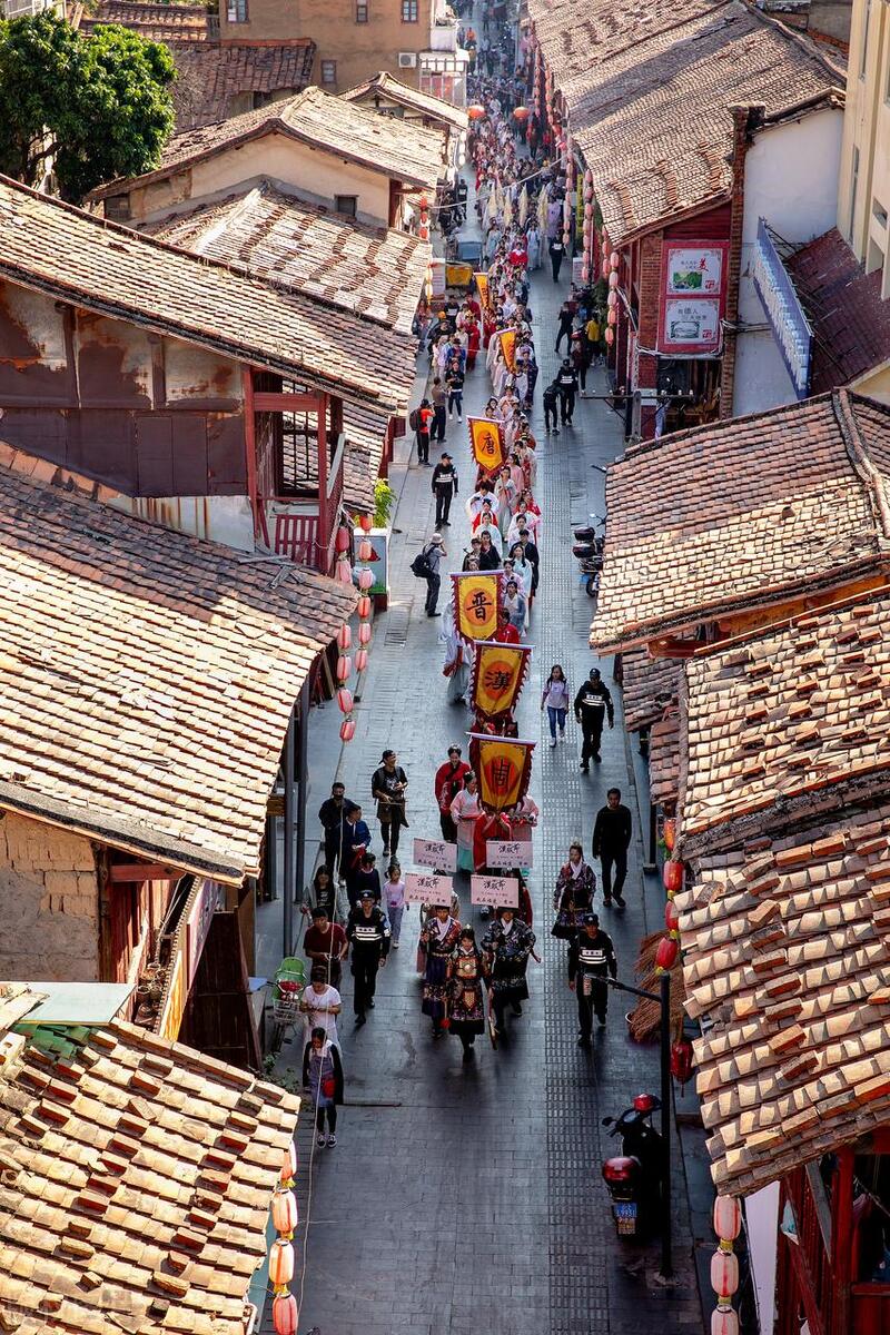 九成的国人都对她有误解！上天造神、下地造鞋，夹在福泉两州之间
