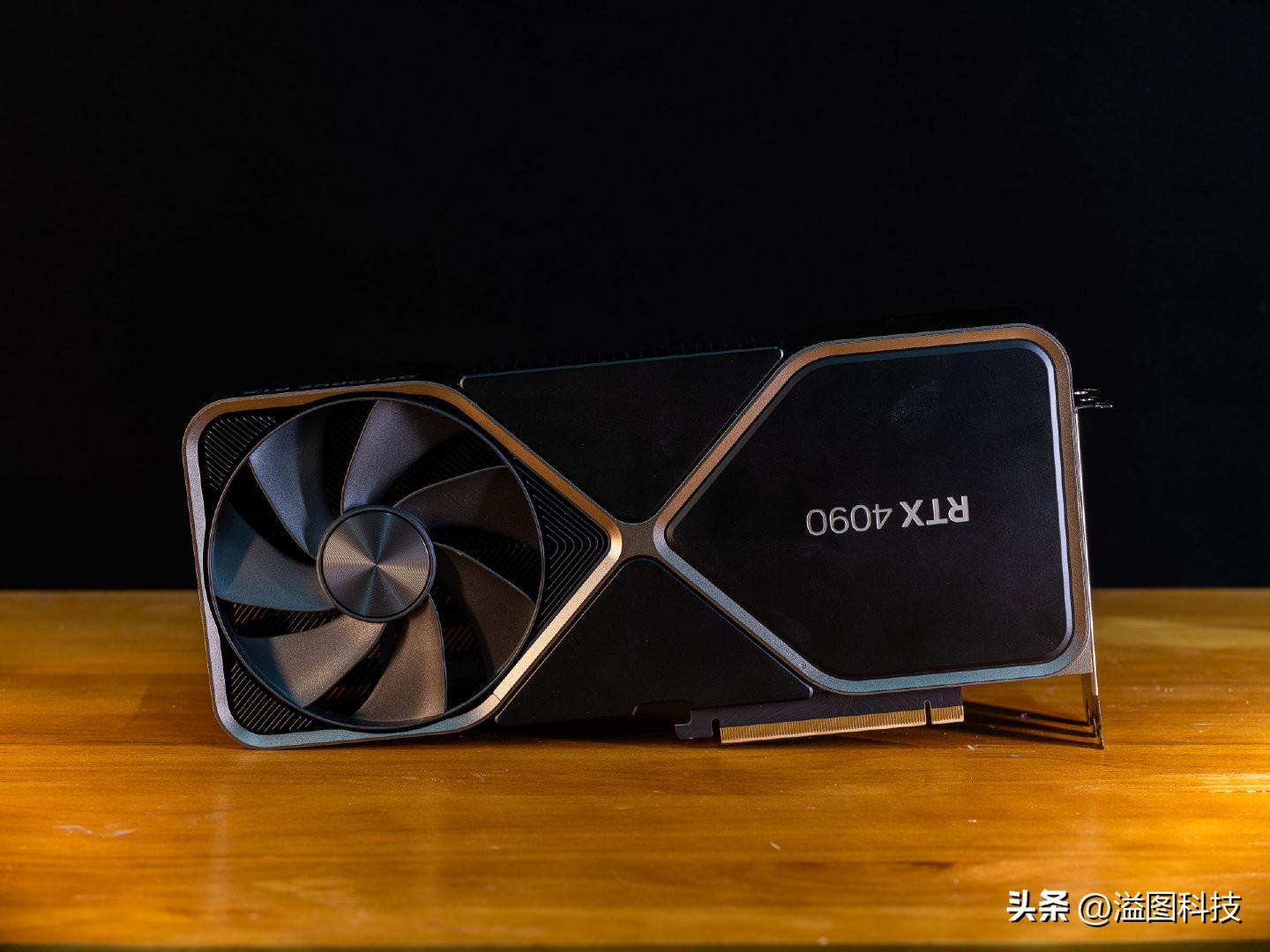 rtx4090堪比现实的游戏,rtx40904k游戏测试