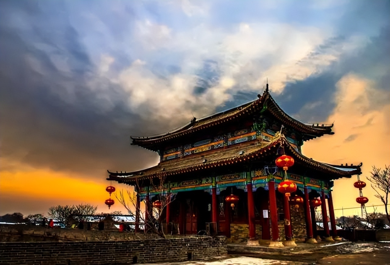 世界上最著名的十大古镇,云南著名古镇景点排名