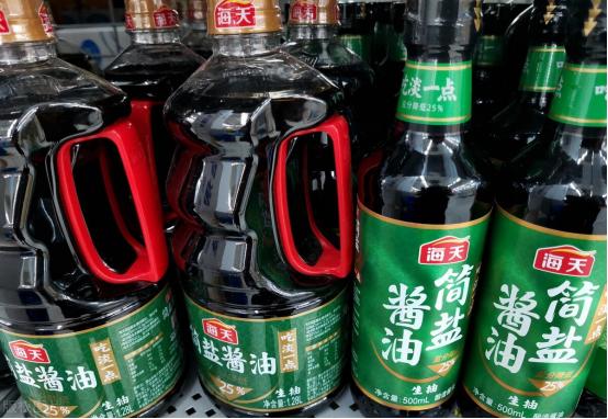 同样是酱油有什么区别,生抽老抽酱油味极鲜一品鲜的区别