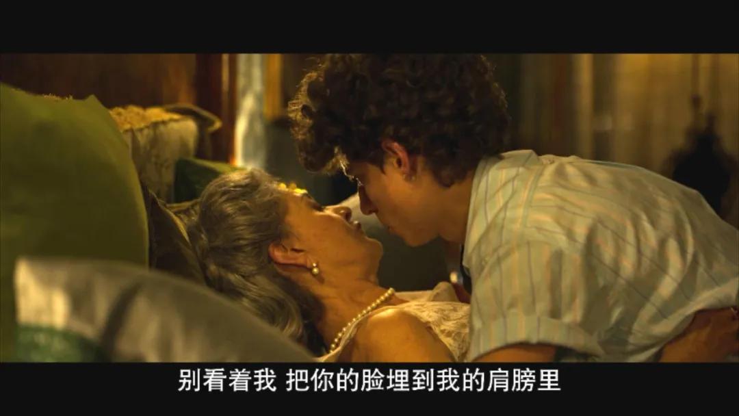 满屏美胸！三观震碎！意大利女人好敢