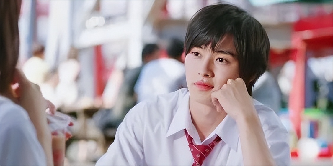 「可爱男生」的魅力：为什么越来越多女生喜欢弟弟了？