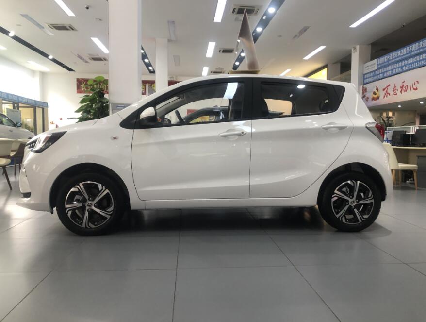 长安奔奔新能源e-star图片价格,长安奔奔新能源e-star价格及图片