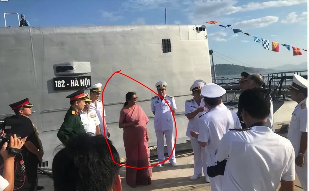 布拉莫斯反舰导弹800公里射程,布拉莫斯那么大为什么射程短