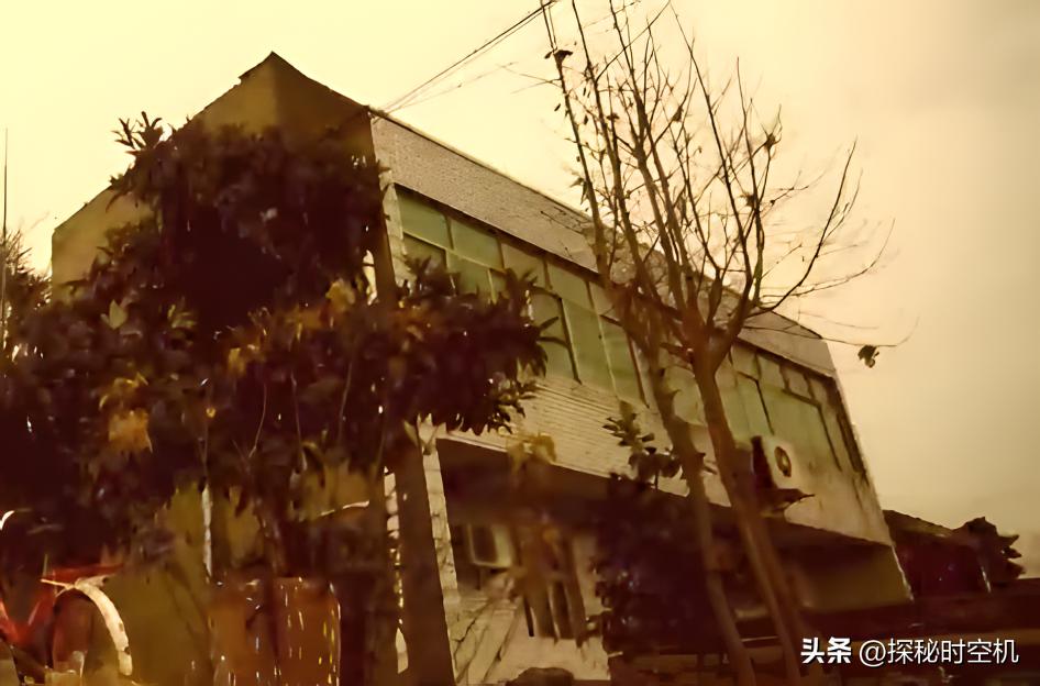 女子在家中遇害凶案现场触目惊心,少女家中遇害事件