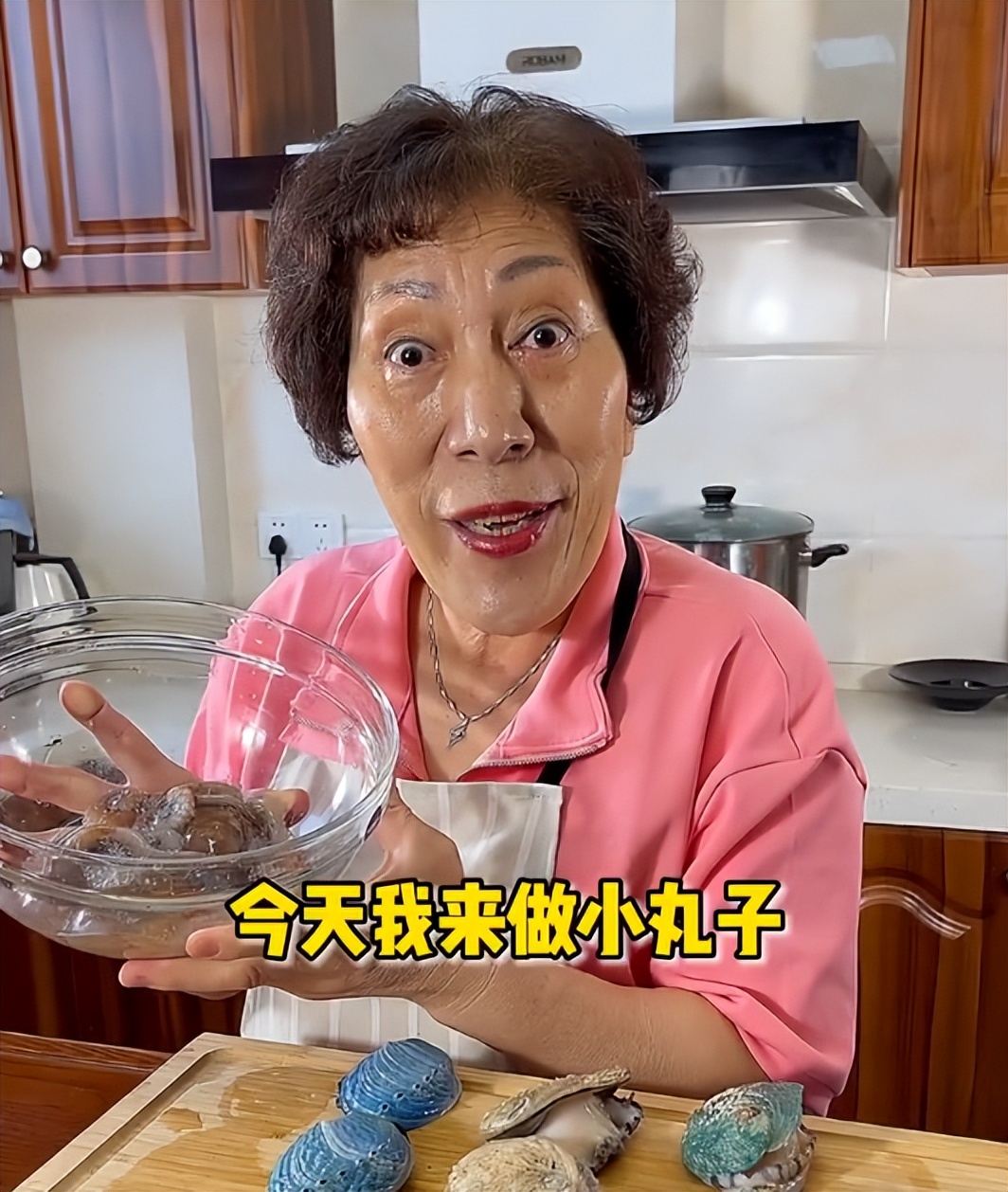 乔任梁去世发文悼念亲朋好友,乔任梁去世2周年