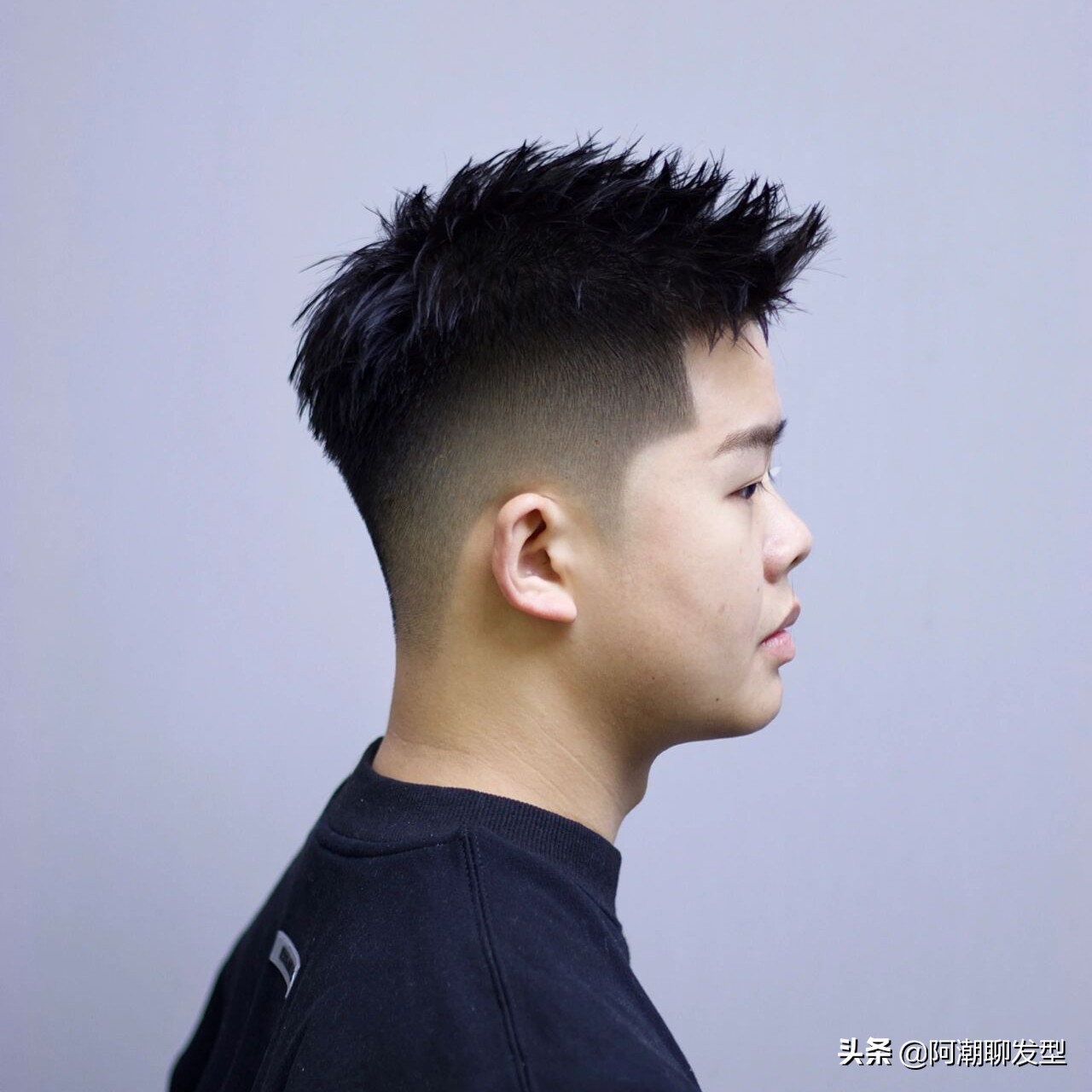 2023年最流行的男发款式,14款帅气男发清爽又时尚