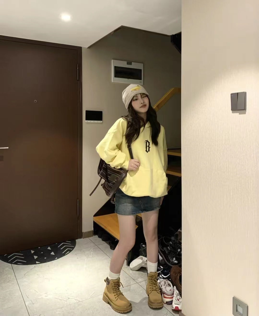 卫衣搭配什么外套裤子更好看呢,卫衣搭配什么衣服好看又实用