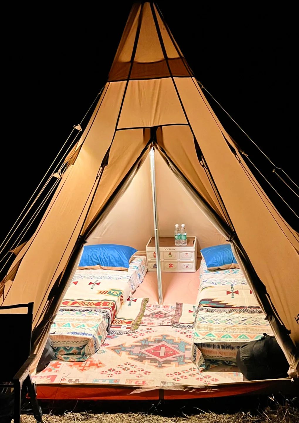 那拉提空中草原雪景照片,大草原的壮丽雪景图