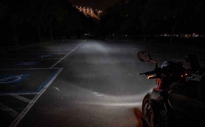 本田CB650R卡西堤外挂雾灯开箱安装