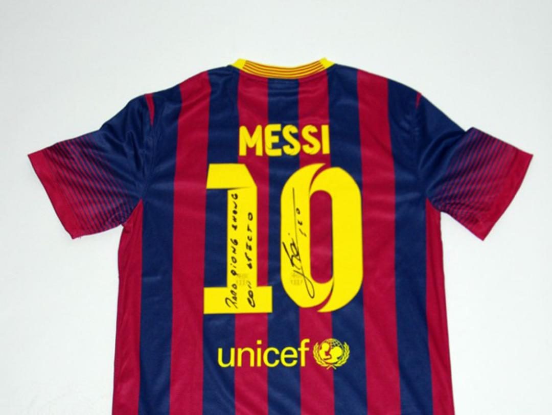 梅西和15岁的少年,梅西9岁喜欢的女孩