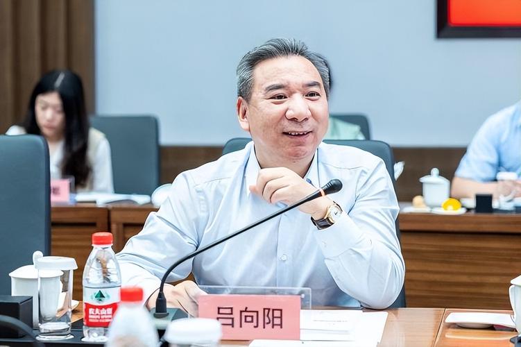 许家印跌落神坛后，又一个“许老板”上位？成功坐上广州首富宝座