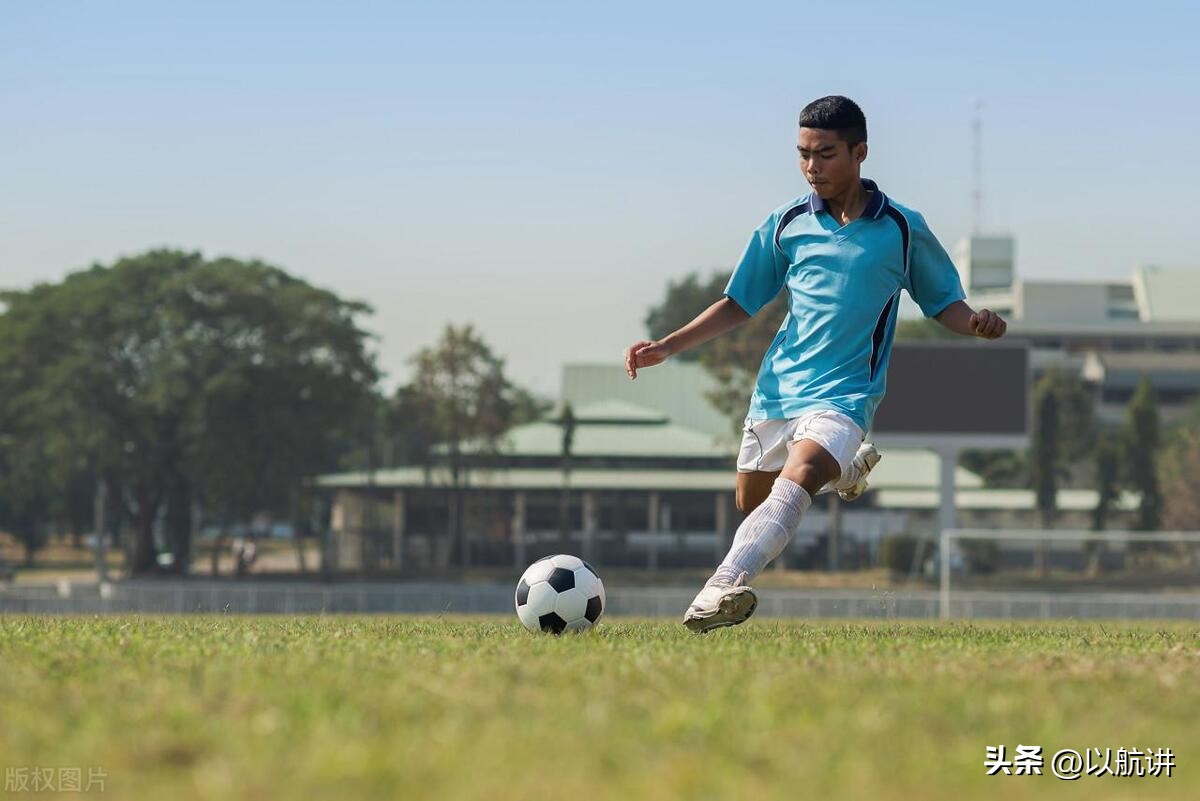 中国足球面临的困境,中国足球篮球要走出困境