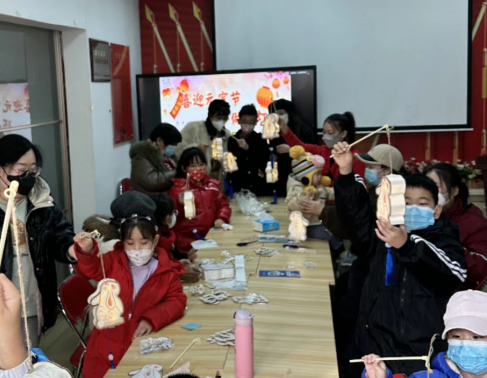 变废为宝自制元宵花灯,元宵节变废为宝花灯手工制作