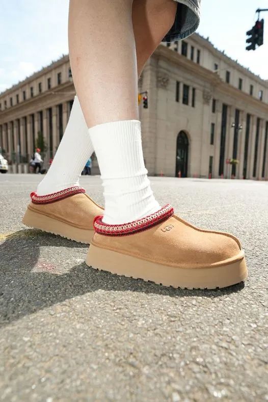 抢断货!这双丑鞋火成热门单品?!网友:又是看不懂的时尚…