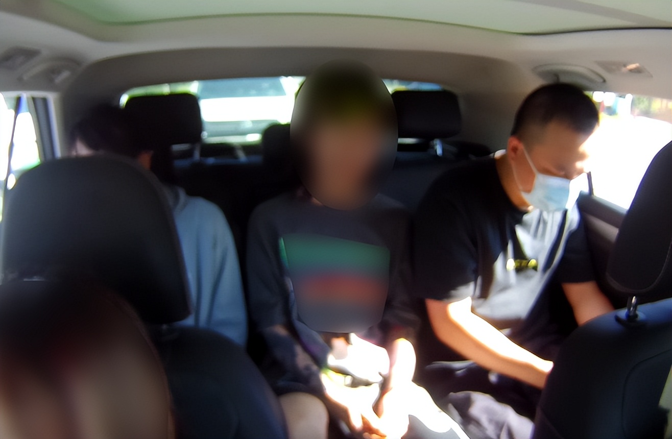 女子被骗24万民警辗转抓捕嫌疑人,女子网购被骗16万警方帮追回