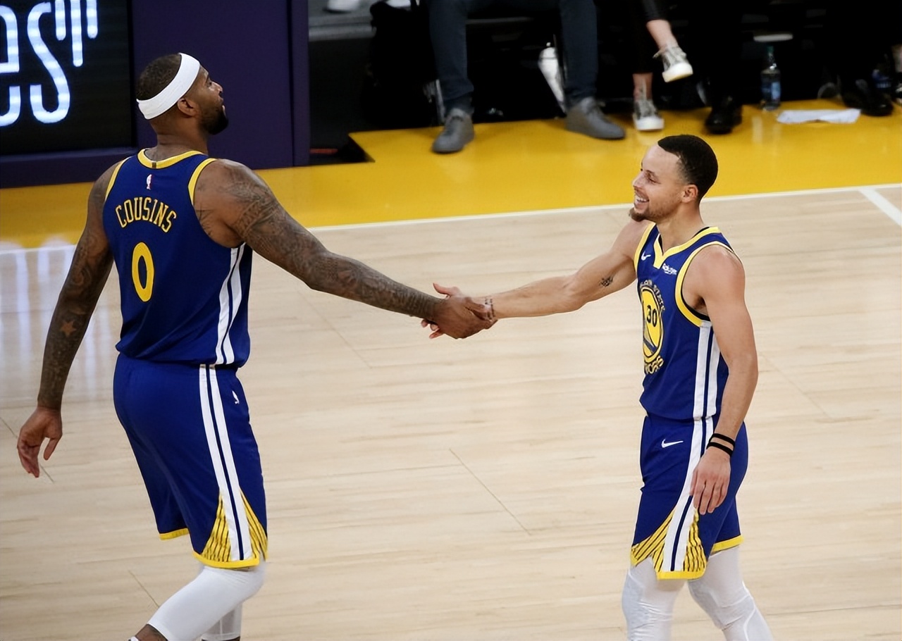 谁的队友更好？盘点詹姆斯、库里生涯最佳队友阵容，杜兰特上榜