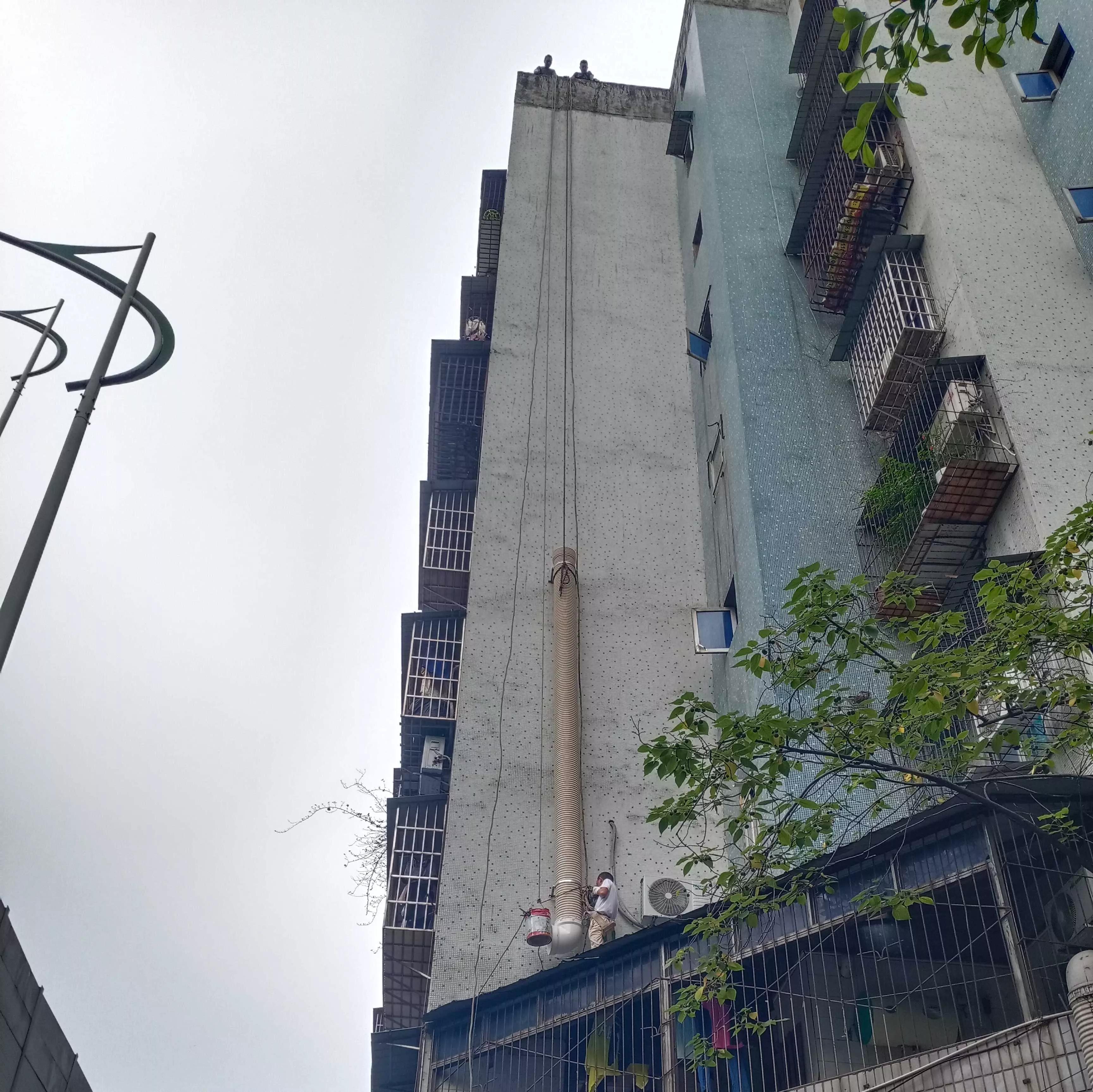 出狱的小说,出狱后写的小说