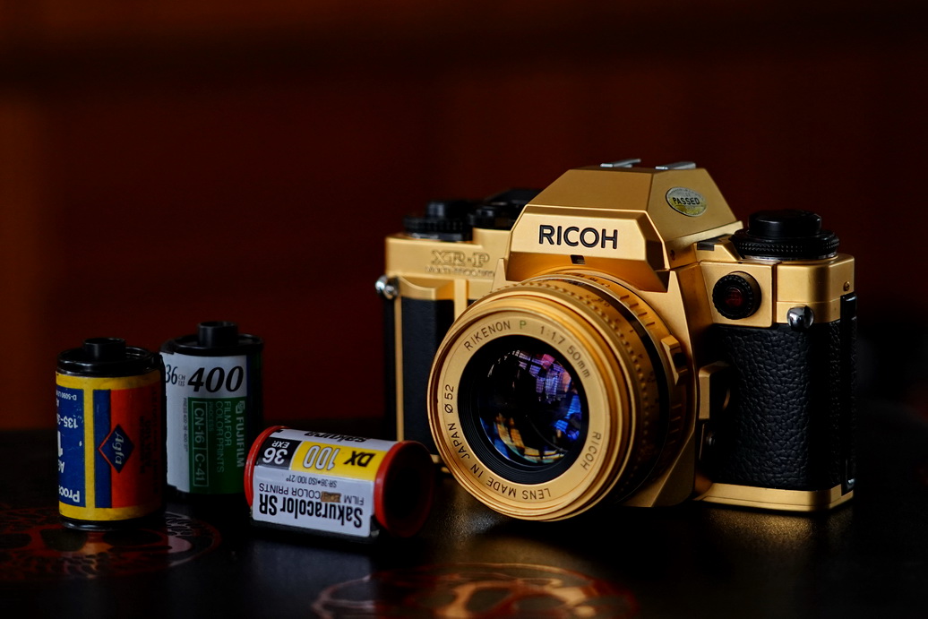 谈胶卷与胶卷暗盒收藏:过期的胶卷也有人要,或许还能卖个好价钱