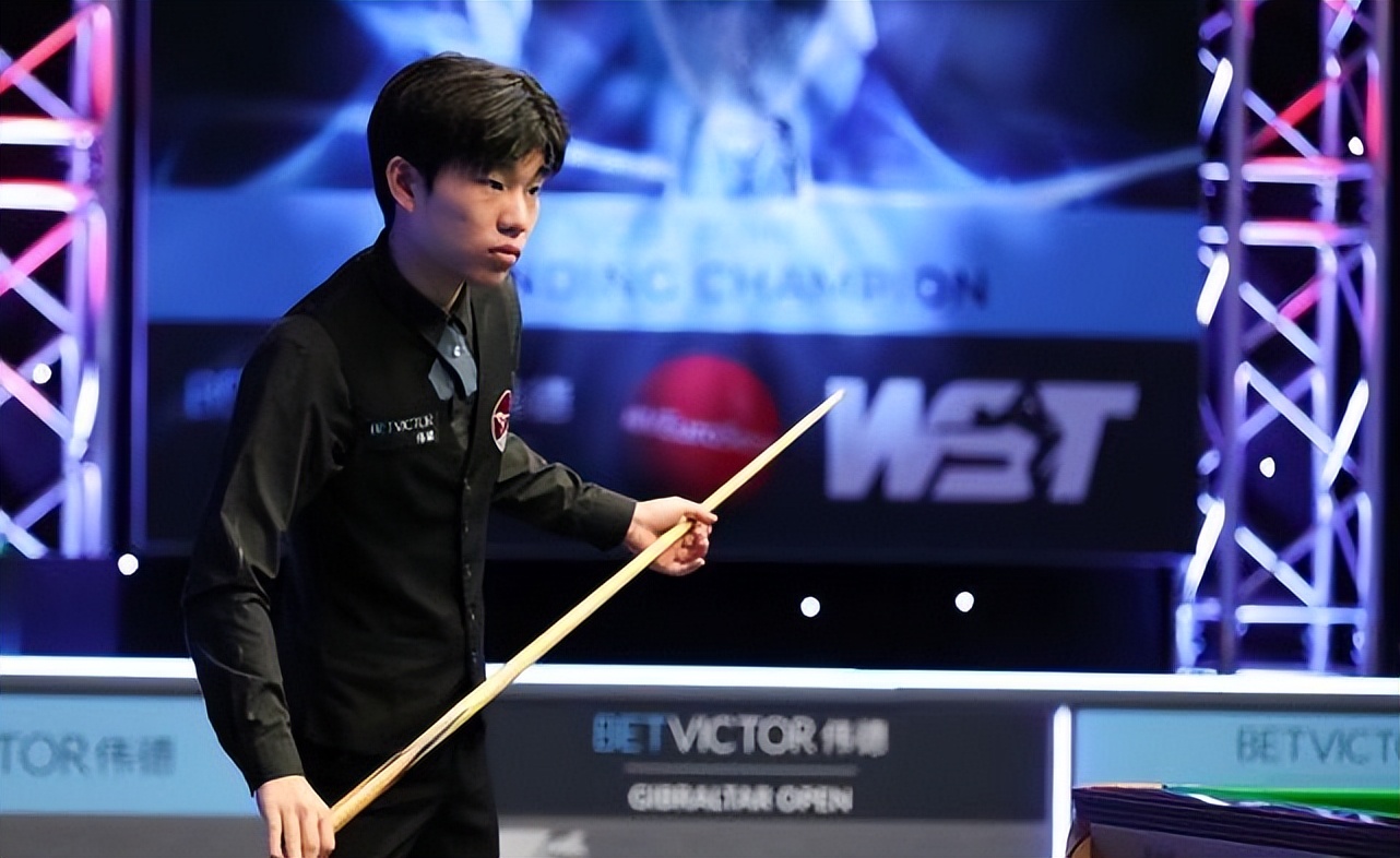 中国小将一剑封喉奥沙利文,中国小将击败斯诺克三冠王