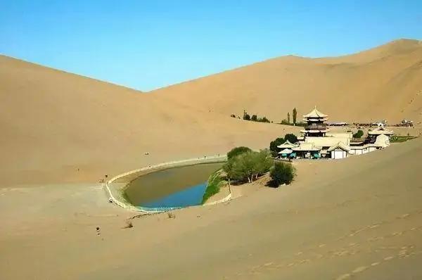 敦煌骆驼红绿灯,骆驼行人红绿灯