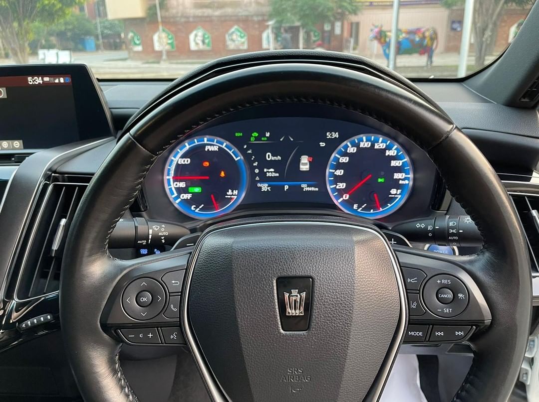 丰田皇冠历史文化,丰田皇冠一代经典