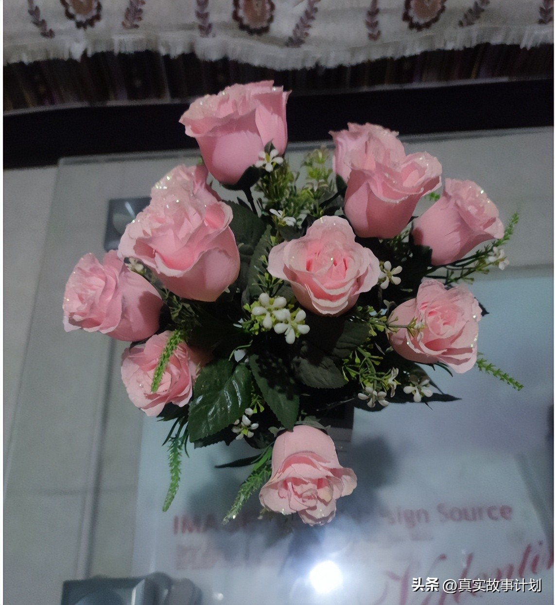 县城花店永不眠：小地方女孩的命运循环