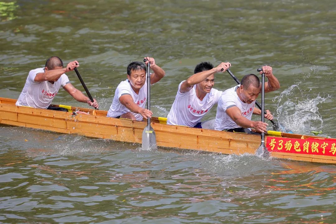 瓒呯櫨涓囪浼楄鐪嬬殑姣旇禌,浣涘北椤哄痉鐚涢緳