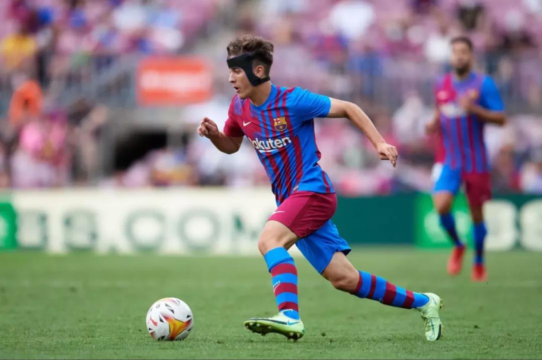 世界杯开幕式上的神颜,世界杯赛场上的帅哥