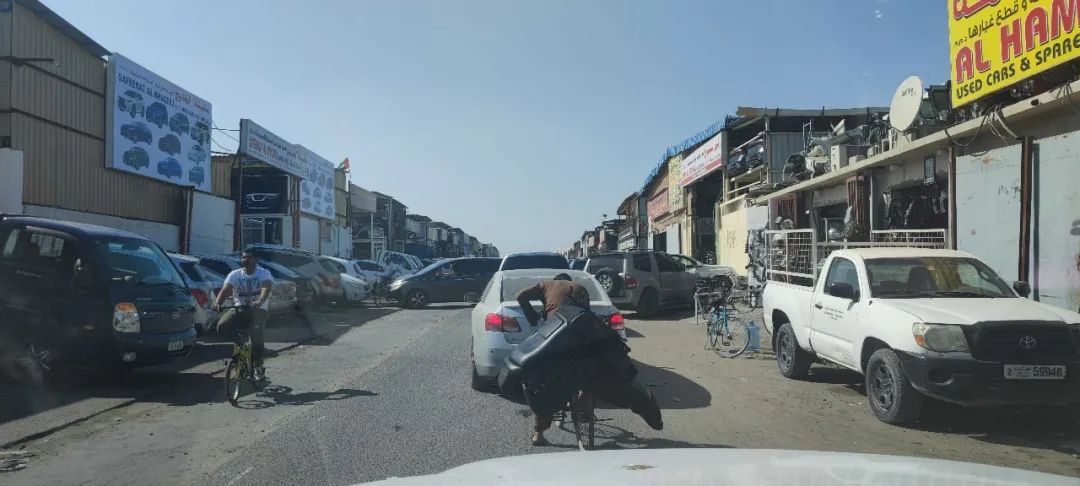 迪拜的富人区捡垃圾,迪拜可以捡垃圾吗