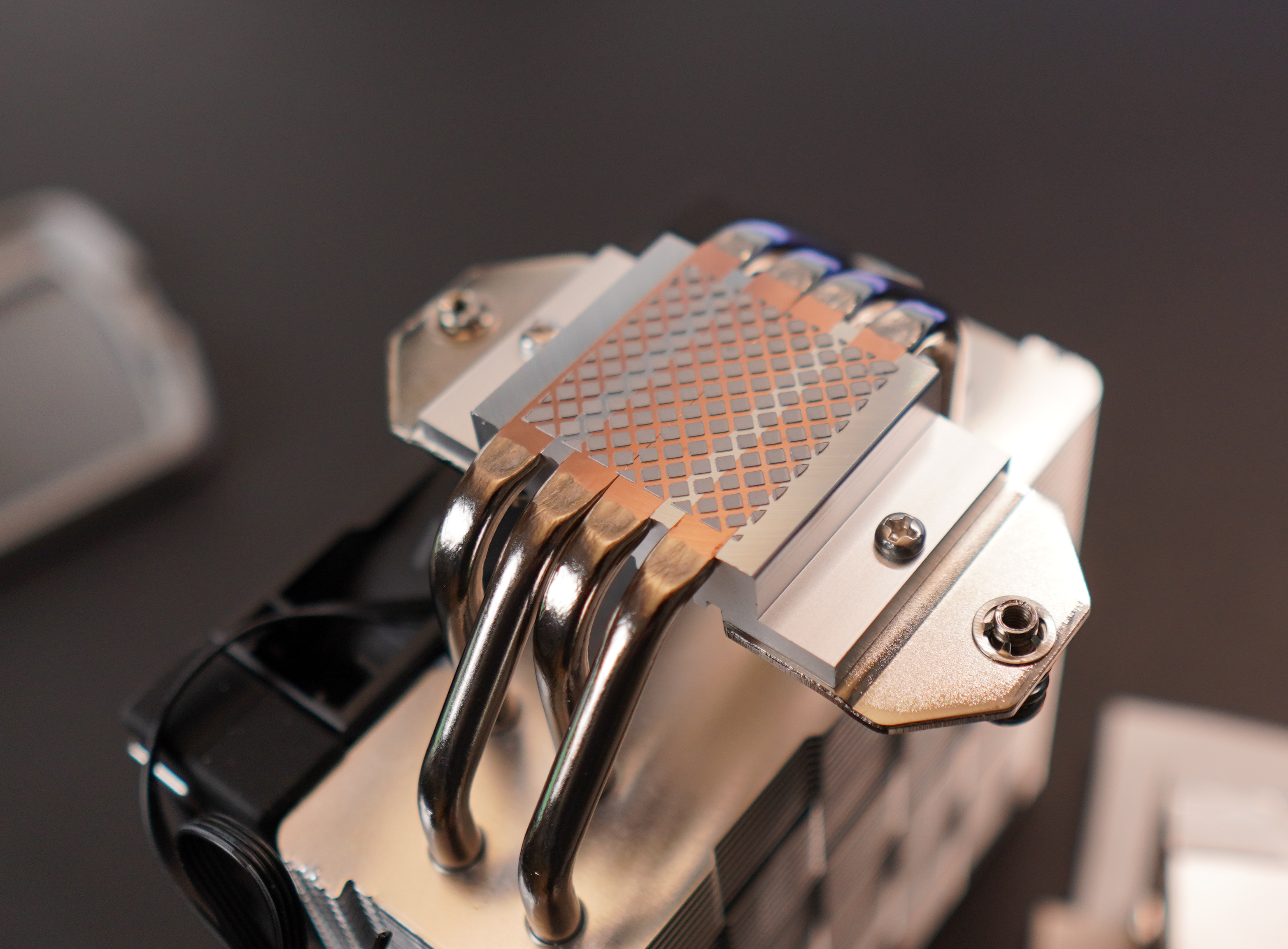 12代处理器容易弯？对扣具的解决方案实测给你看