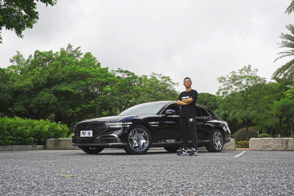 海川品车评测,捷尼赛思g90加长版试驾