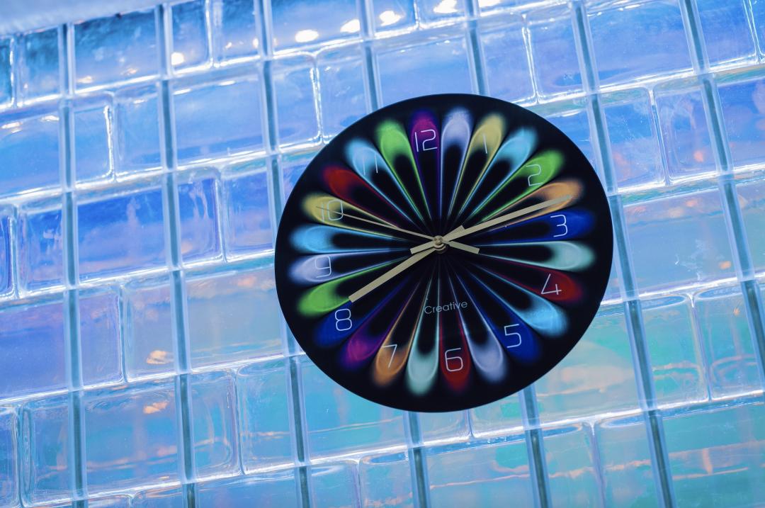 这世界是个巨大的游乐场,这世界就是巨大的游乐场