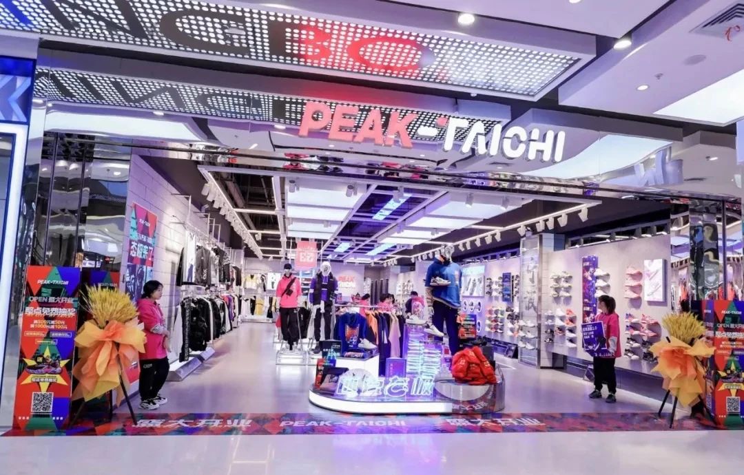 2022中国领军品牌TOP100出炉：霸王茶姬、珀莱雅强势上位