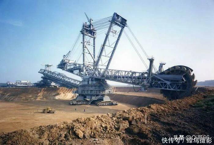 四十四个世界上最巨大的物体 (世界上最奇葩的巨型物体)