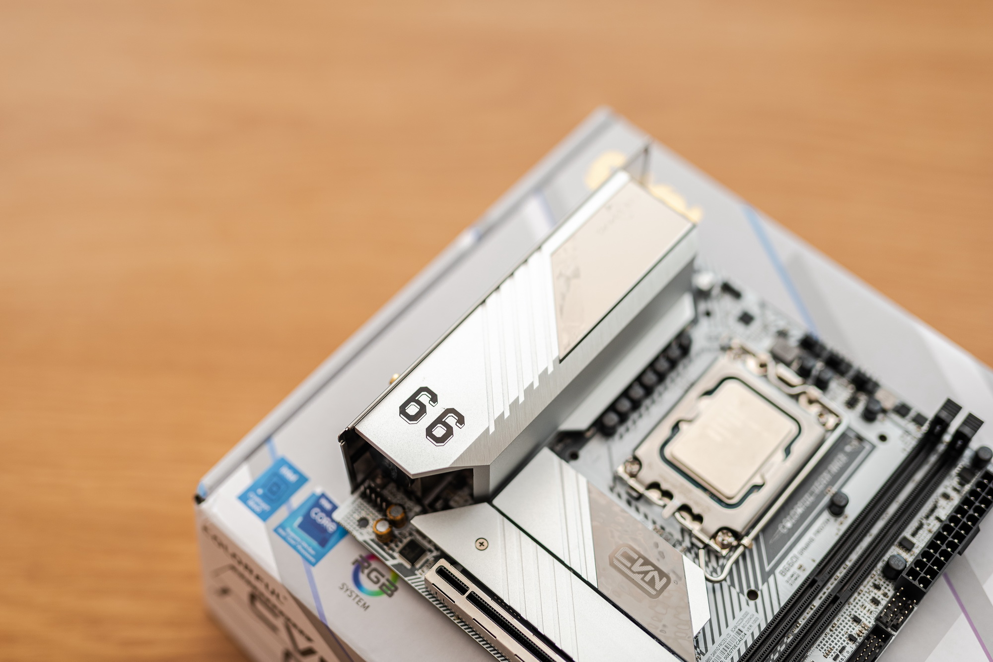 你也可以轻松装的白色ITX小钢炮：银欣SG16装机指南