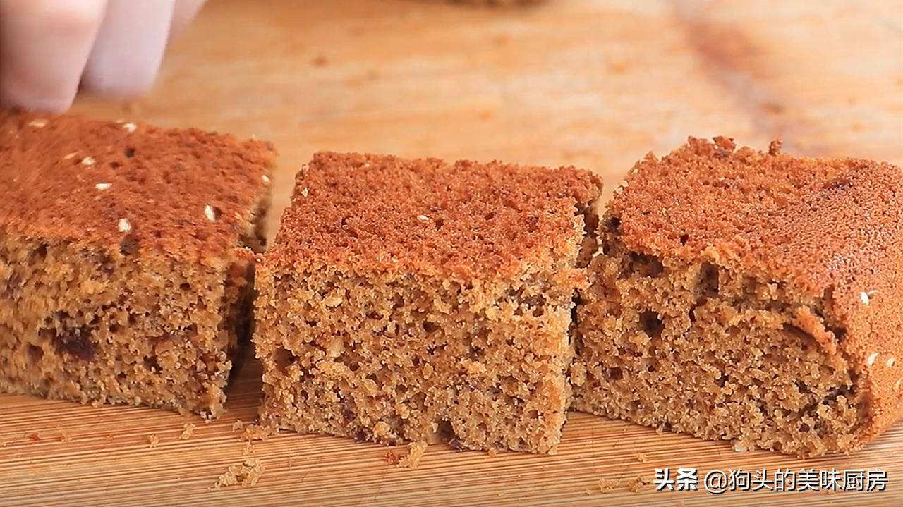 枣糕这样做蓬松柔软枣香十足,不用烤箱做枣糕的做法