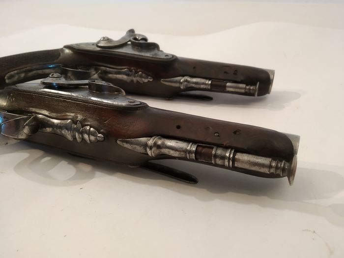 燧发枪与击发枪的区别,燧发枪为什么能取代火绳枪