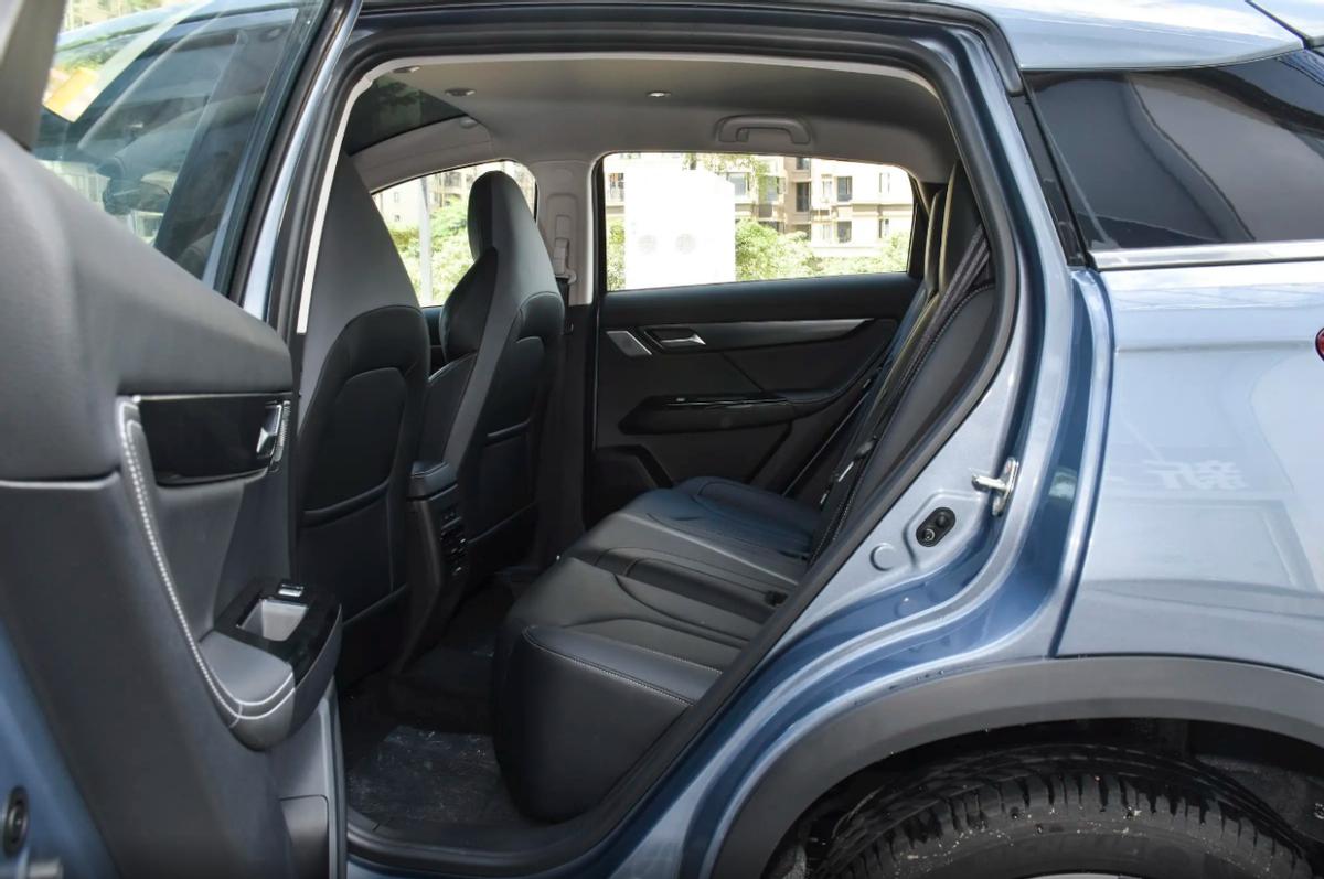 广汽合创z03潮享版续航510km,15万左右纯电混合的suv