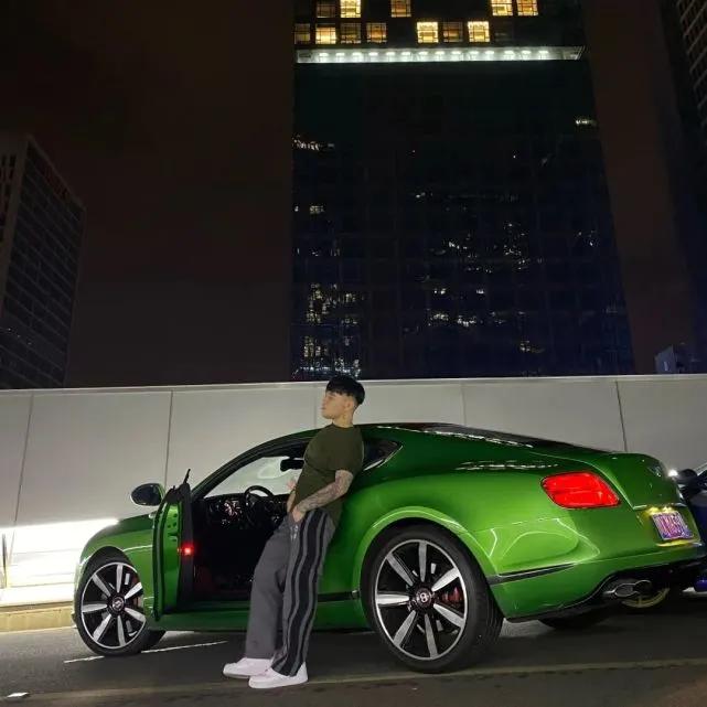 最厉害的rapper开什么车,中国哪个rapper开的车最贵
