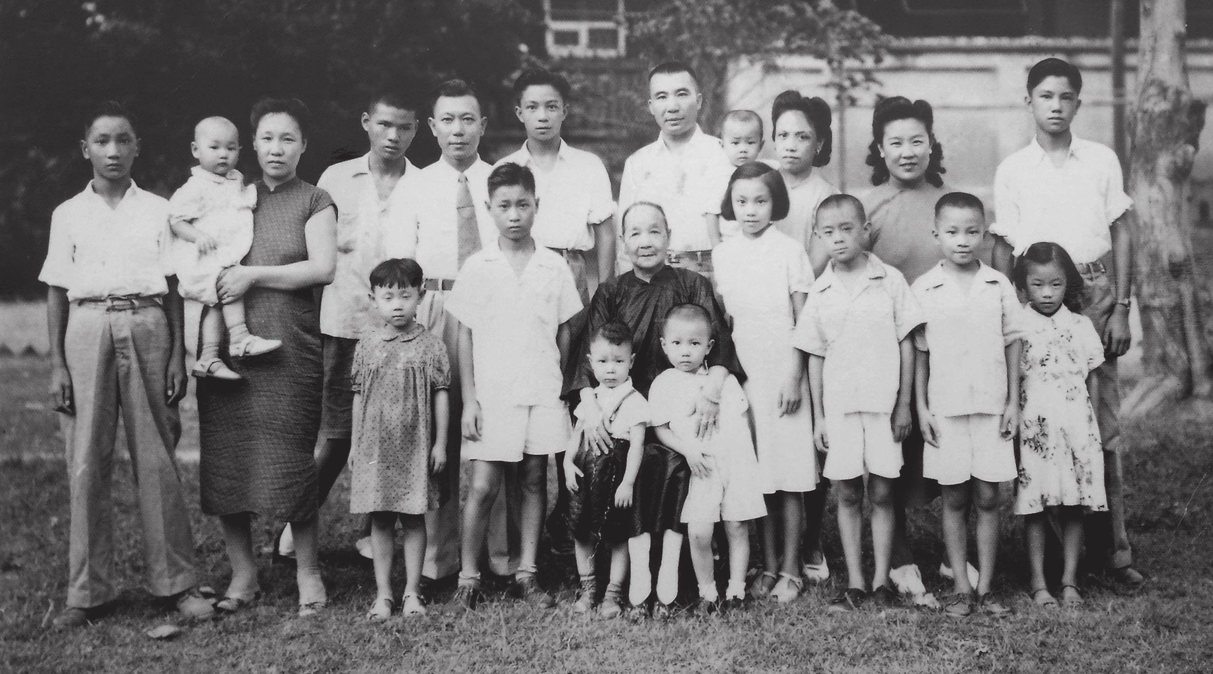 吃了宋美龄亲手做的菜，王耀武紧急转移妻儿，告诫：千万别去台湾