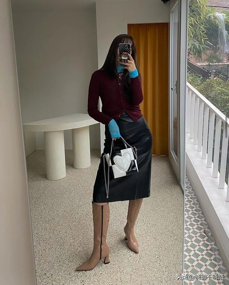 最近比较火的马丁靴和骑士靴,骑士靴跟马丁靴