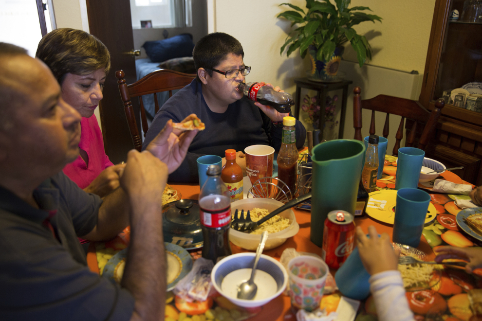 被可乐控制的墨西哥小镇:可乐比水还便宜,居民饱受糖尿病之苦